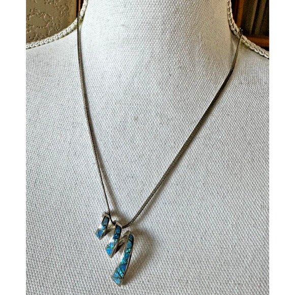 Sterling Silver 925 Fire Blue Opal Inlay Slider Pendant Spiral Modernist Pretty - Picture 3 of 7